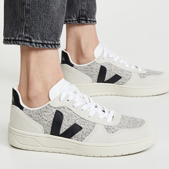 Veja Shoes - Veja V-10 Sneakers Snow/Black Size 7 NEW